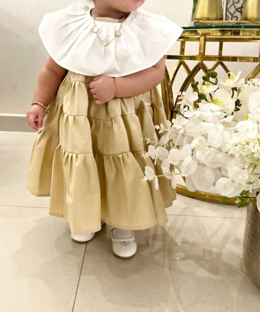 Colar dress