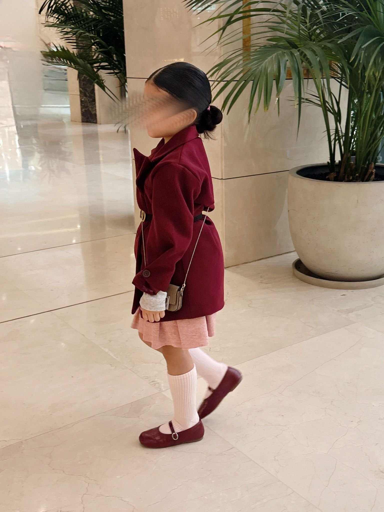 R’25- Pink and maroon